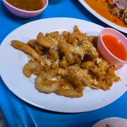 ไส้ตันทอดกระเทียม