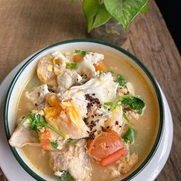 ต้มแซ่บไก่ใส่ไข่