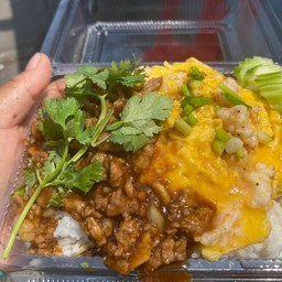 กระเทียมพริกไทย+ไข่ข้น