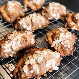 Almond Croisssant