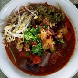 หนมเส้นน้ำเงี้ยว (หน้าโลตัสตลาดฟ้าไทย)