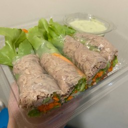 สลัดโรลทูน่า (8 ชิ้น)