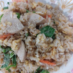 ข้าวผัดหมูยอ
