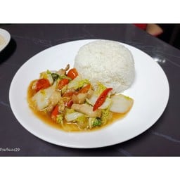 ผัดผักกาดขาวราดข้าว