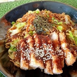 ราเมงผัดซอสยากิโซบะ - ฟรีมิโซะซุป