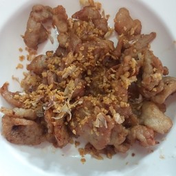 หมูกระเทียม