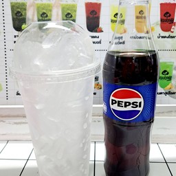 เป๊ปซี่+ น้ำแข็งเปล่า 1 แก้ว