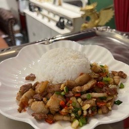 สามชั้นคั่วพริกเกลือ(ราดข้าว)