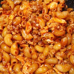 มักกะโรนีหมูสับ