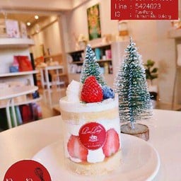 Strawberry shortcakes