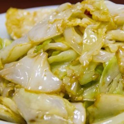 กะหล่ำปลีผัดน้ำปลา