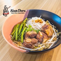 ก๋วยเตี๋ยวซี่โครงหมูตุ๋น 🐷