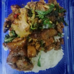 กะเพา เนื้อตุ๋น