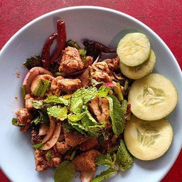 ลาบเนื้อเปื่อย