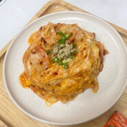 ข้าวไข่ข้นพริกเผากุ้ง Creamy Omelet with shrimp& chili Paste on Rice