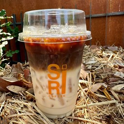 ลาเต้น้ำตาลมะพร้าว