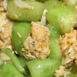 บวมผัดไข่กับข้าว