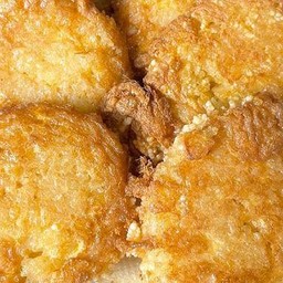 ข้าวจี่ทอด2 ชิ้น Fried rice with egg