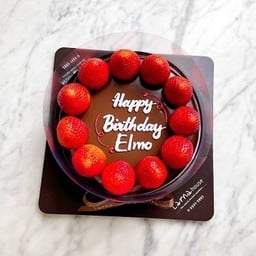 Strawberry Surrounded Vegan cake 1Pound