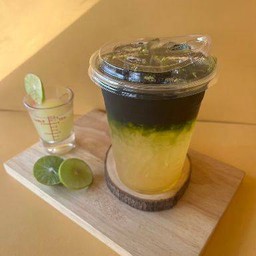 ชาเขียวน้ำผึ้งมะนาว