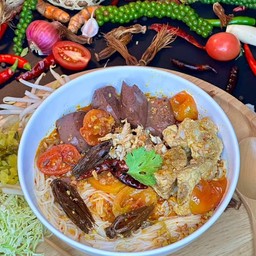 ขนมจีนน้ำเงี้ยวไก่