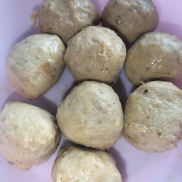 ลูกชิ้นหมูลวก