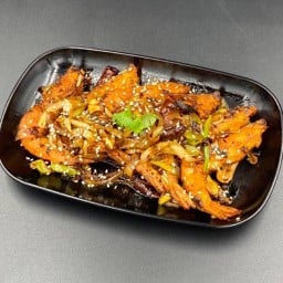 E06 กุ้งผัดหม่าล่า