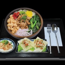 ข้าวหมูหม่ำโตมเต้าหู้กรอบ เซ็ท