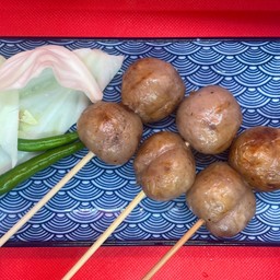 ไส้กรอก อีสาน แม่ไก่ หมู เปรี้ยว