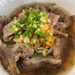 ก๋วยเตี๋ยวกระดูกเสือเนื้อ น้ำ