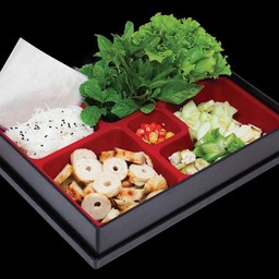 [อร่อยซ่ากับโค้ก] แหนมเนืองน้ำอ้อย เบนโตะ +  โค้ก ออริจินัล (กระป๋อง) + โค้ก ไม่มีน้ำตาล (กระป๋อง) + สไปรท์ ออริจินัล (กระป๋อง) 