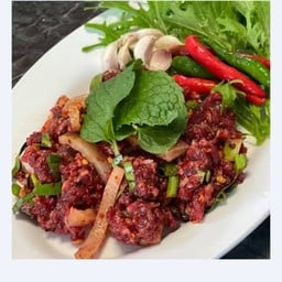ลาบหมูดิบ