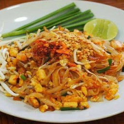 ผัดไทไข่