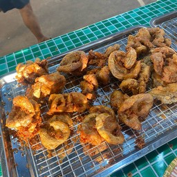 ใส้ทอดนายหนุ่มบางปรง บางปรง