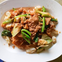 ผัดซีอิ้วหมู-ไก่