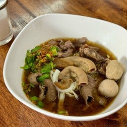 เสือหิว เนื้อตุ๋น