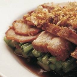 หมูแดง หมูกรอบ (ย่างถ่าน) สูตรกวางตุ้งโบราณ 1 จาน