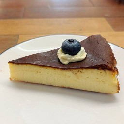 Burnt cheesecake