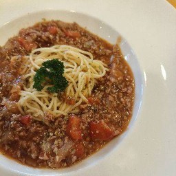 สปาเก็ตตี้ซอสมะเขือเทสเนื้อสับ