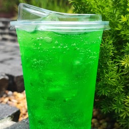 เขียวโซดาเย็น