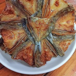 ส้มตำ ยำนัว ครกแตก