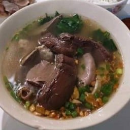 ก้อย ต้มเลือดหมูจิงจูฉ่าย