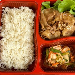 หมูผัดซอสย่าง