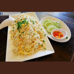 ข้าวผัด (จานใหญ่)