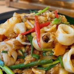 หมึกผัดไข่เค็ม