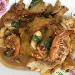 ข้าวไข่ลาวาต้มยำกุ้ง