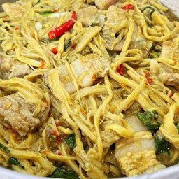 หมกหน่อไม้หมูสามชั้น