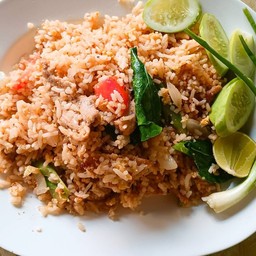 ข้าวผัดแหนม