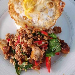 ข้าวกะเพราหมูสับ+ไข่ดาว