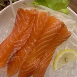 แซลมอนซาชิมิ